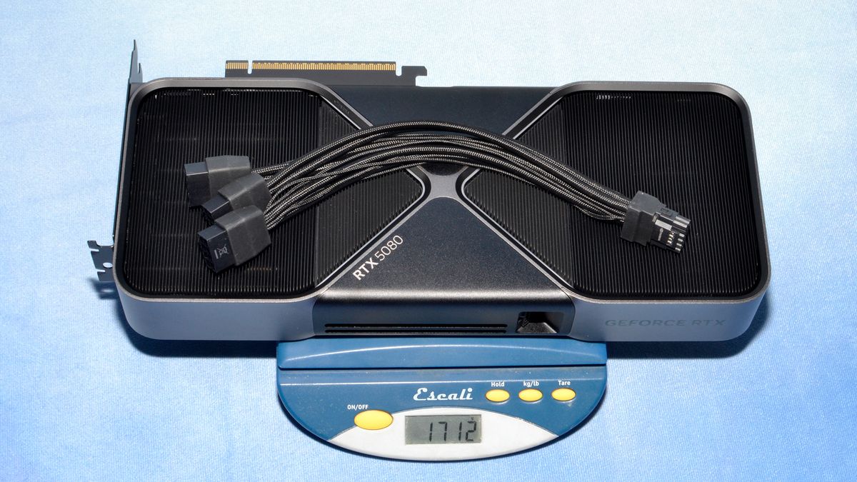 Nvidia GeForce RTX 5080 Founders Edition card photos and unboxing