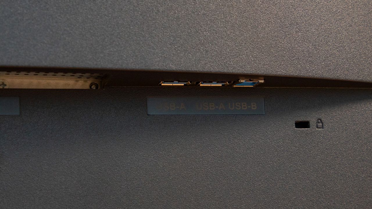 Westinghouse WH32UX9019