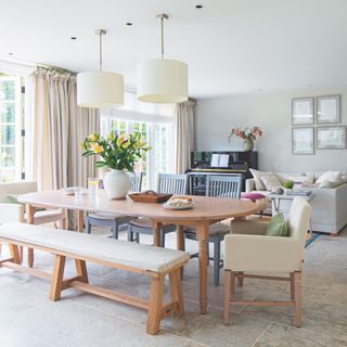 country house in Oxforshire decorated in pastel scheme