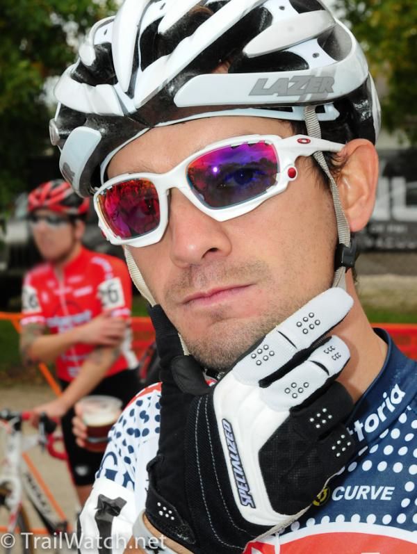 Davide Frattini (Hudz-Subaru) checking the 3-day growth at the starting line