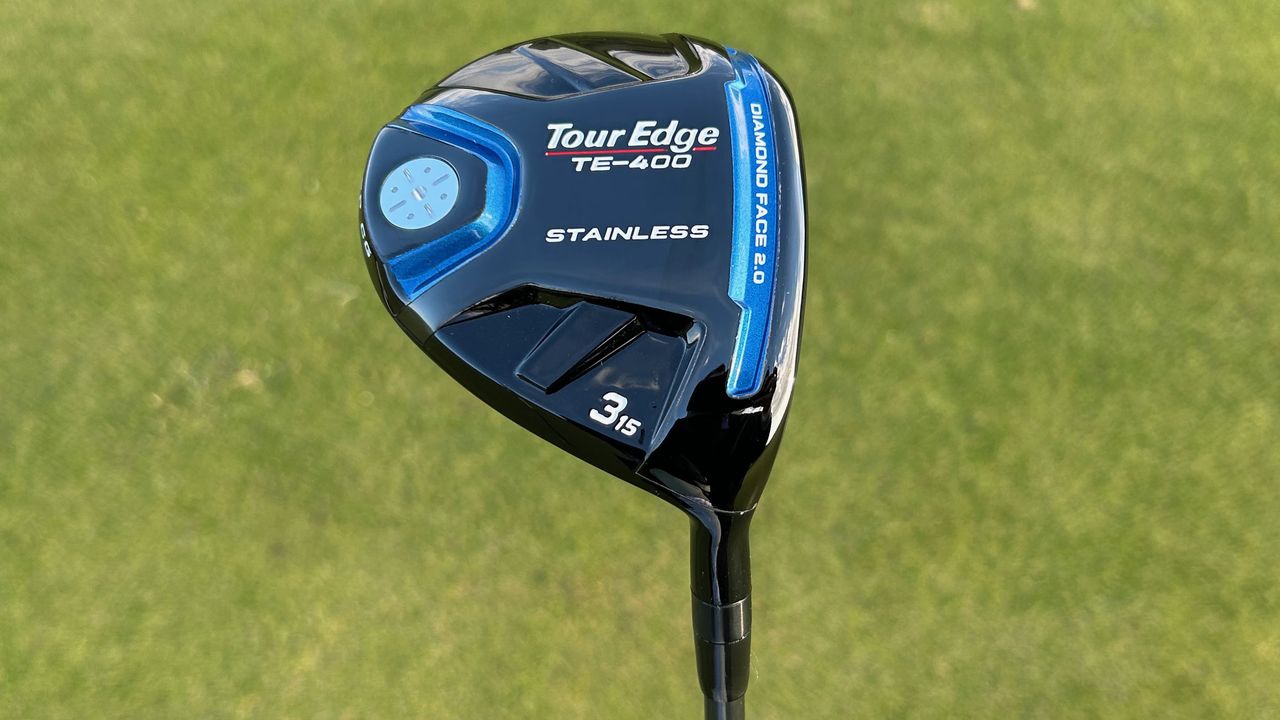 Photo of the fairway wood of the Tour Edge TE-400 Package Set
