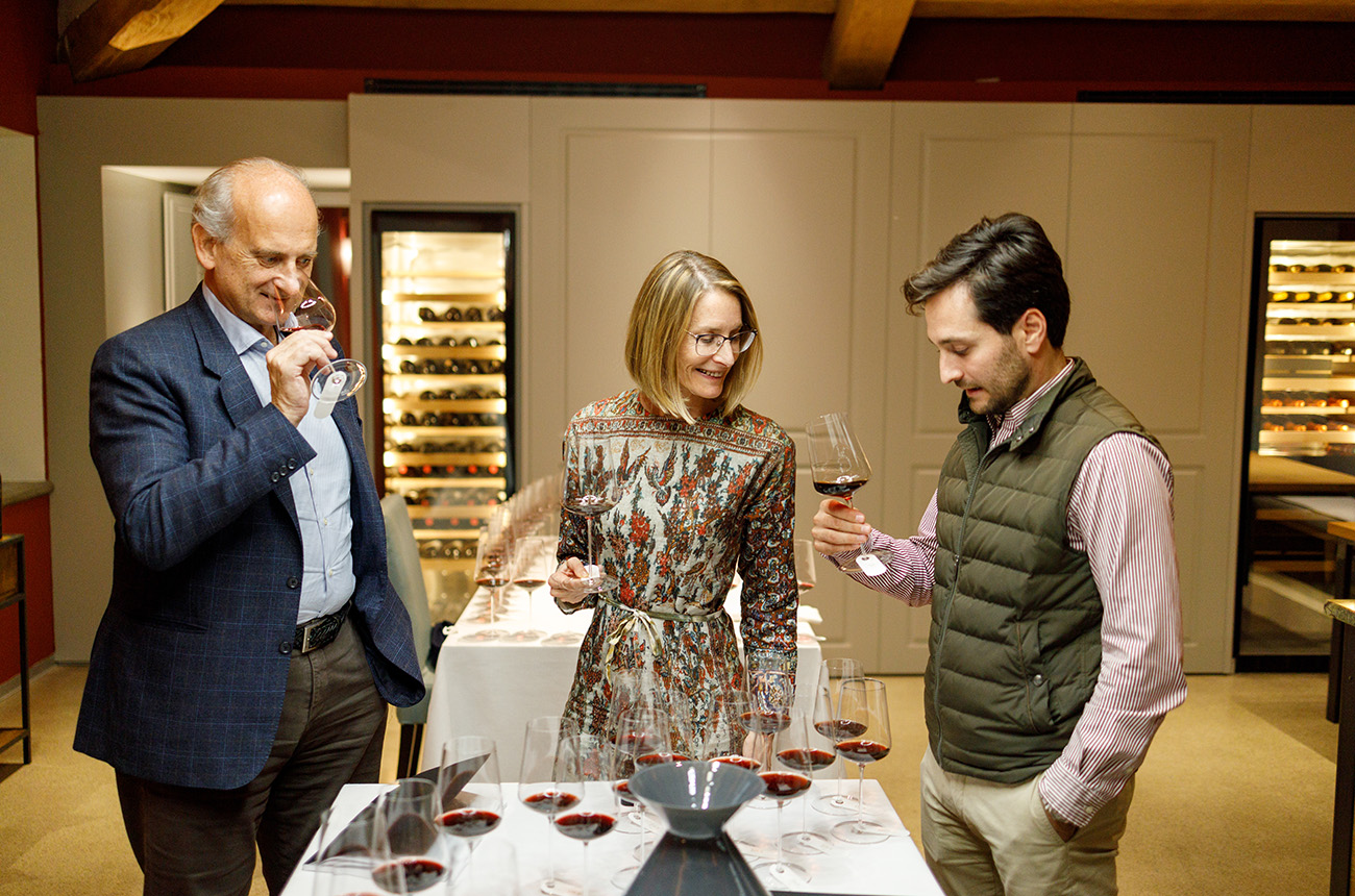 Lamberto Frescobaldi (l), Michaela Morris (c), Alessandro Marini (r). Credit: Luce delle Vite