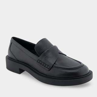 Comfortable Women's Molded Unit Loafer With Twisted Keeper in Black Waxy Leather Leather