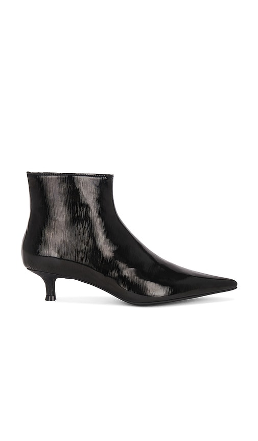 Timeline Boots