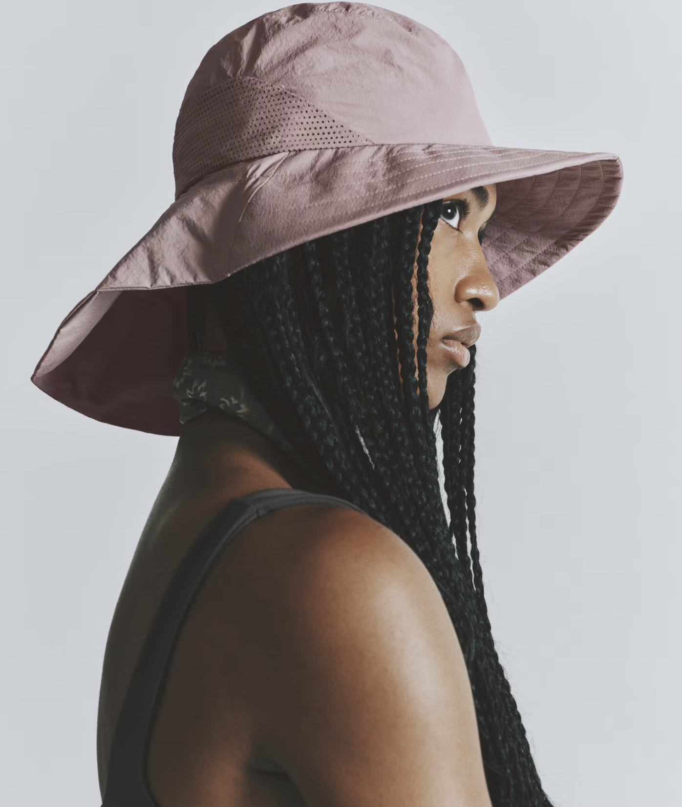 Hiking bucket hat