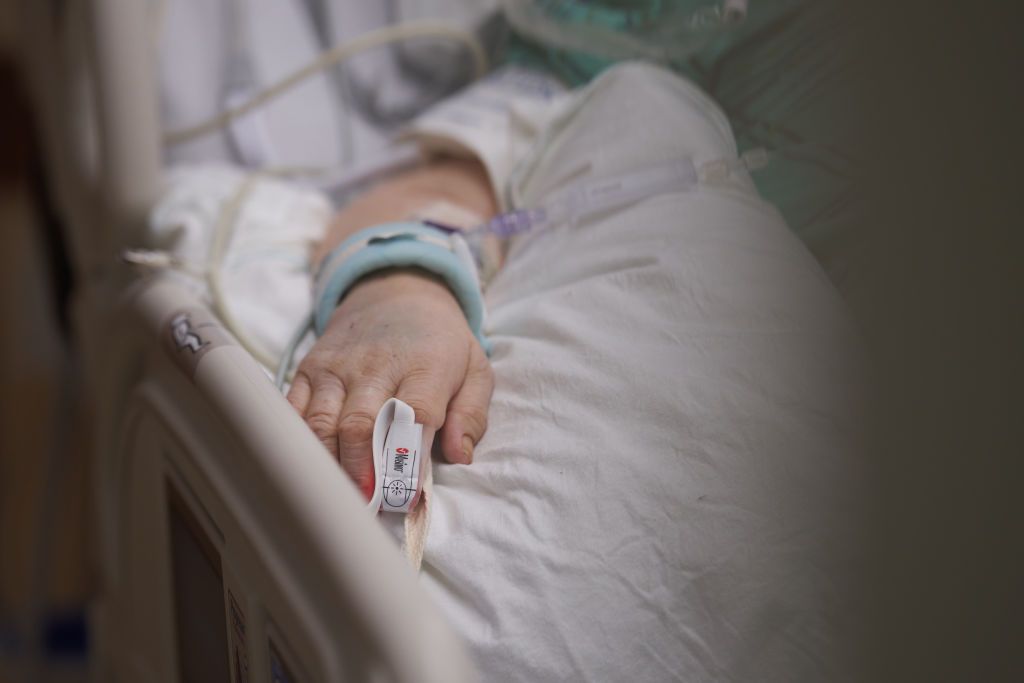 Hospital patient&amp;#039;s hand.