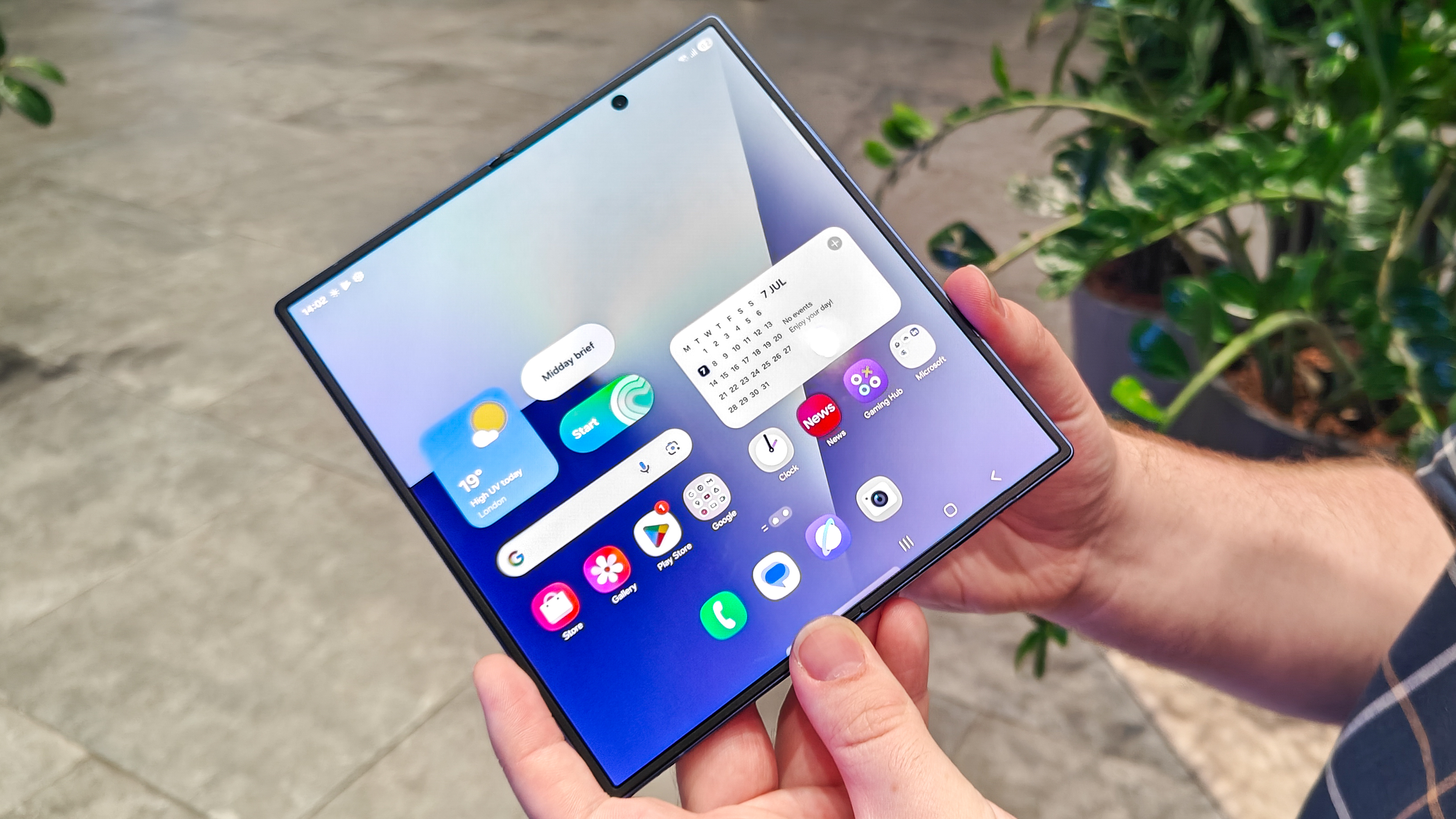 Samsung Galaxy Z Fold 7 opened