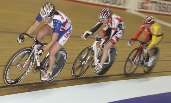 Cari Higgins (USA) leads Allison Beveridge (Canada) in a break in the women's scratch race
