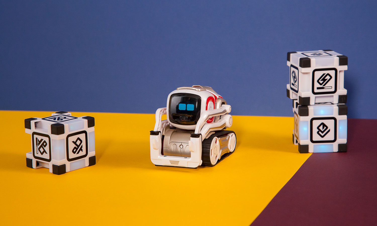 anki cozmo robot blue