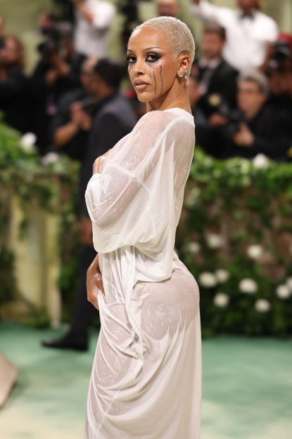 Is Doja Cat Wearing A Towel Dress To The Met Gala 2024 Marie Claire 8039