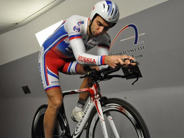 Alexey Shmidt, multi-time Russian champion on the track, adapts his team pursuit position for the road.