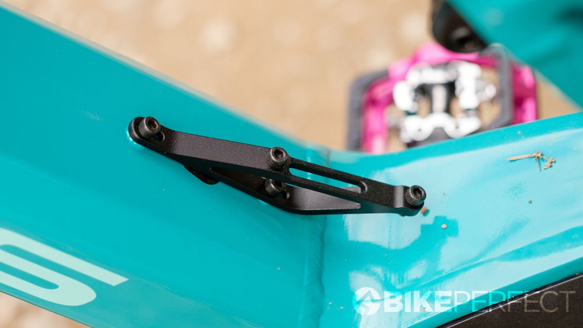 Focus Jam2 7.0 bottle cage mount