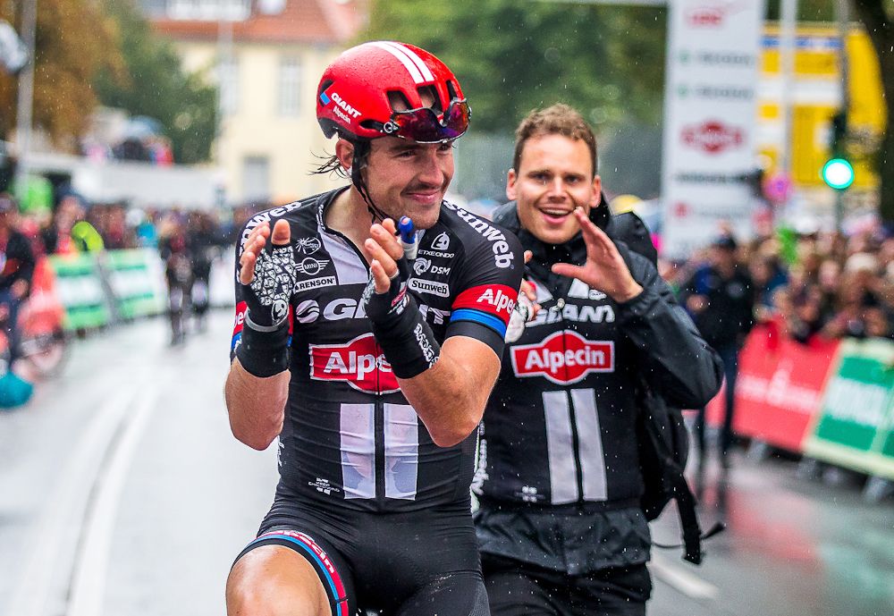 John Degenkolb celebrates winning Sparkassen M&uuml;nsterland Giro