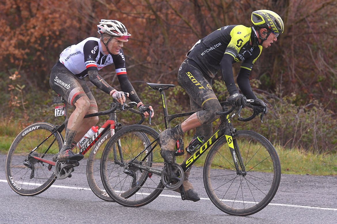 Soren Kragh Andersen (Sunweb) and Robert Power (Mitchelton-Scott)