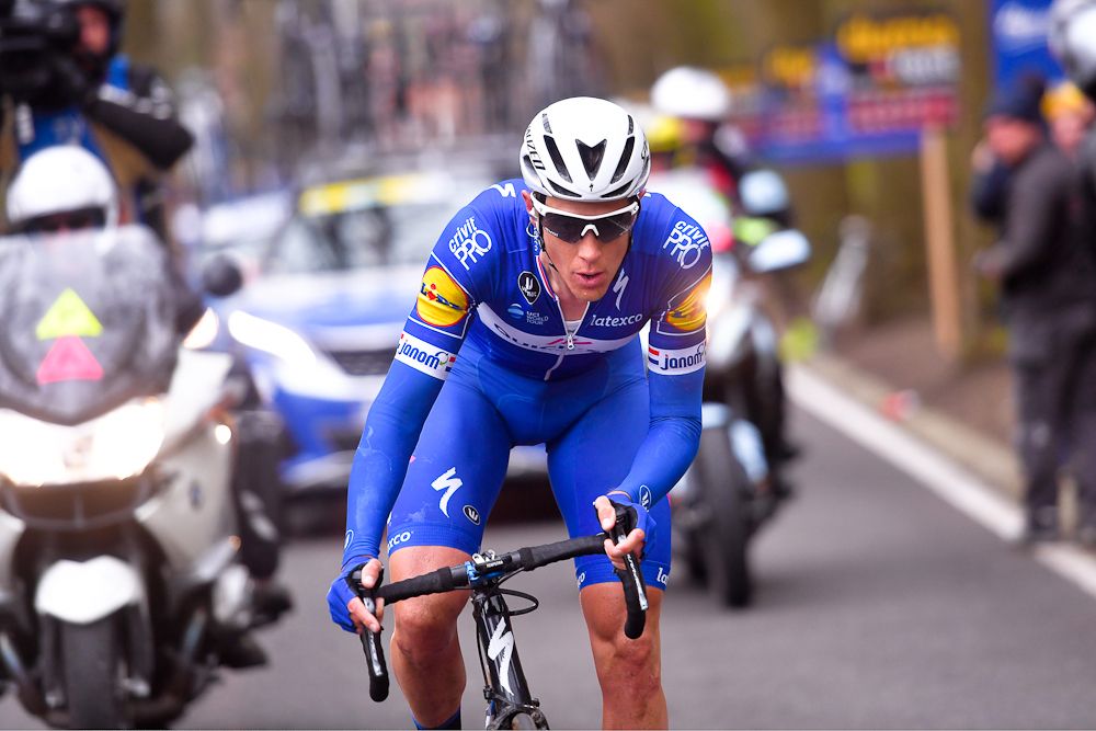 Niki Terpstra rides solo to the finish at E3 Harelbeke