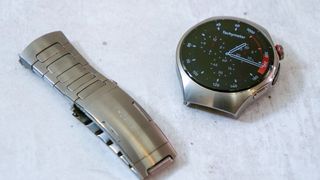 A photo of the Huawei Watch 5 in Titanium Silver