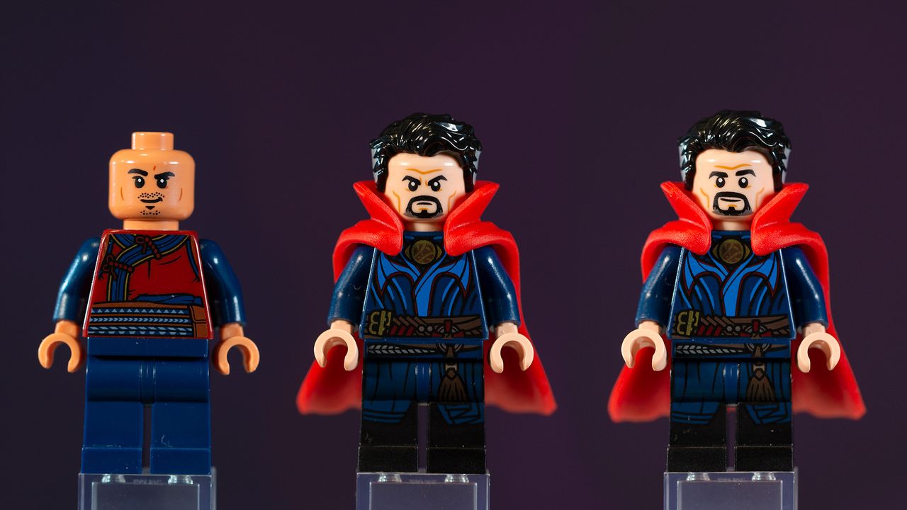 Doctor Strange and Wong Minifigures.