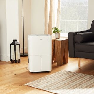 VonHaus dehumidifier placed in living area