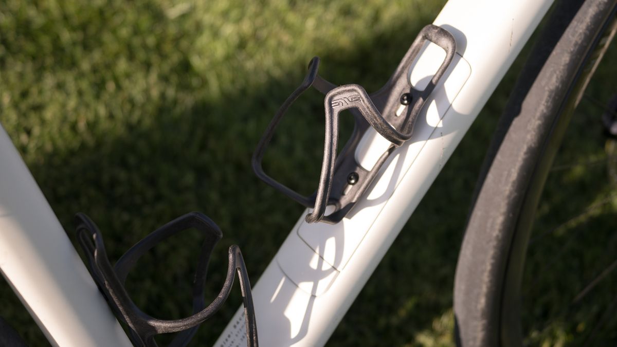 Enve Frey with Enve C.I.M. bottle cage