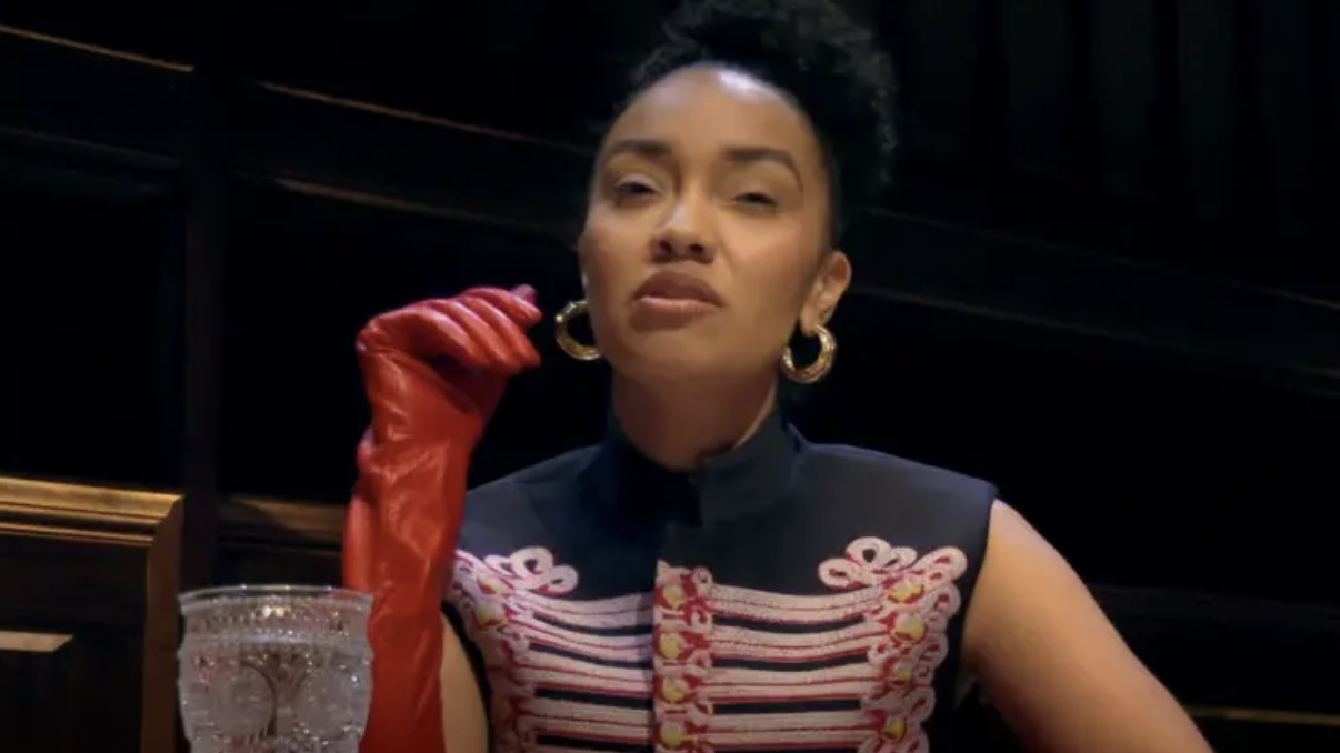 Leigh-Anne at the round table