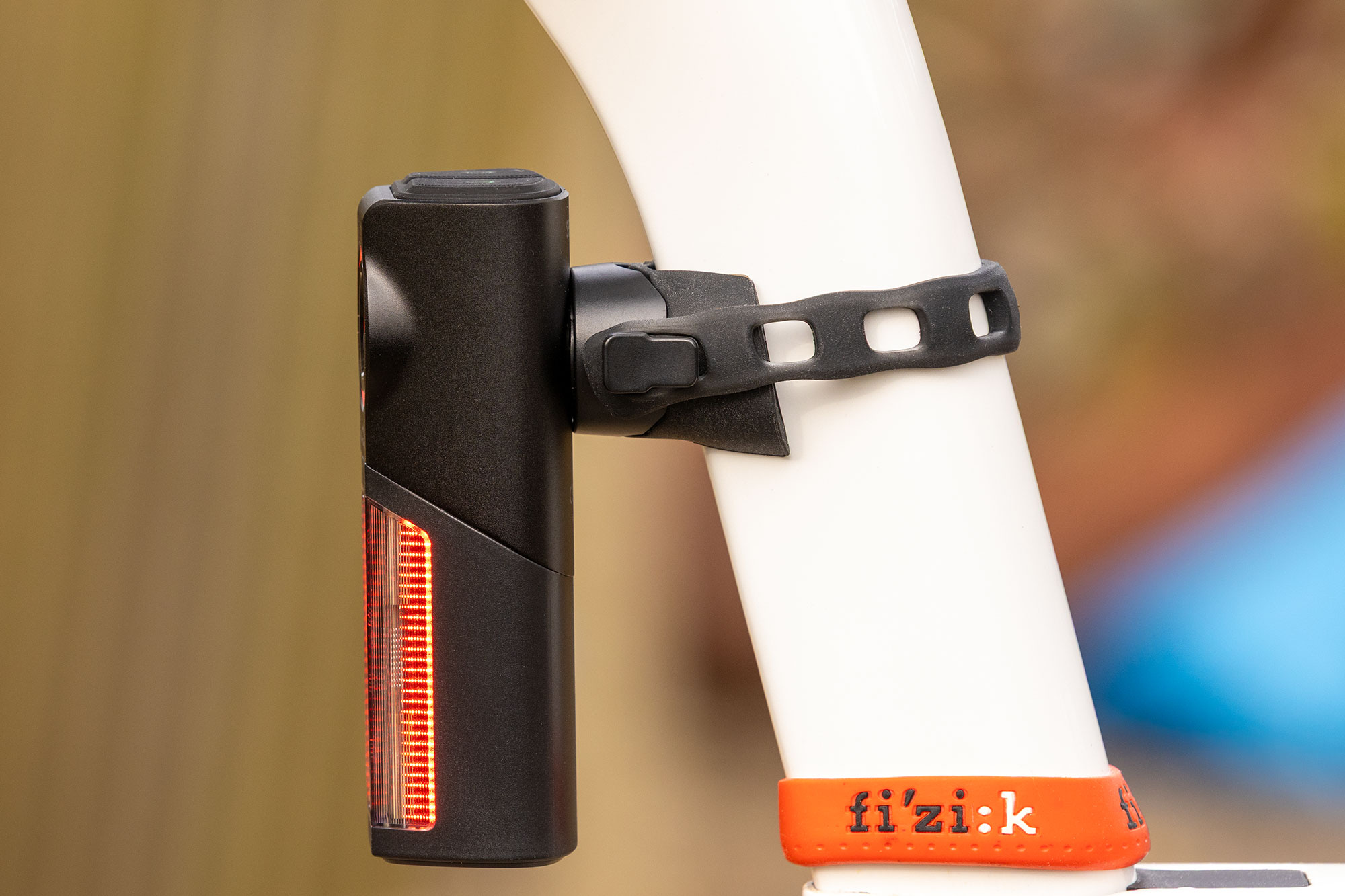 Magicshine Seemee R300 pictured side-on, mounted on an aero seat tube.