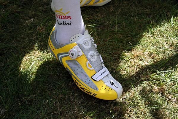 Silvain Chavanel (Cofidis) is showing a lot of confidence with his personalised yellow Specializeds.