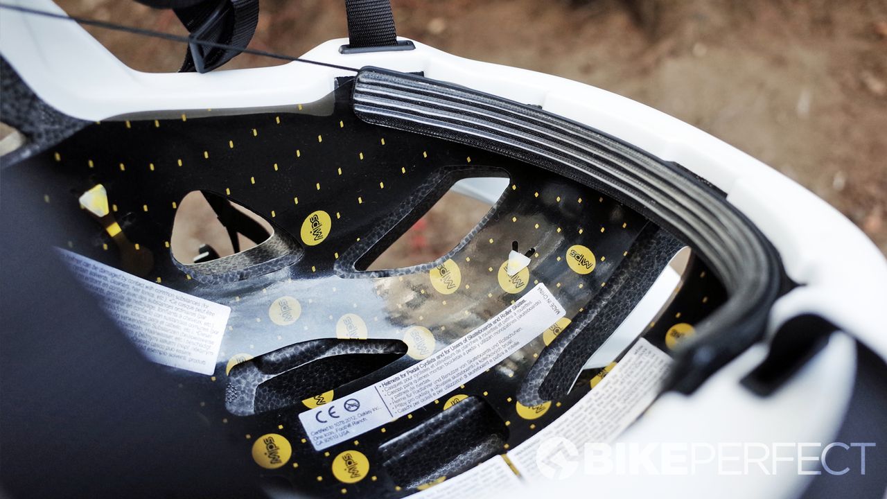 Oakley DRT5 helmet review