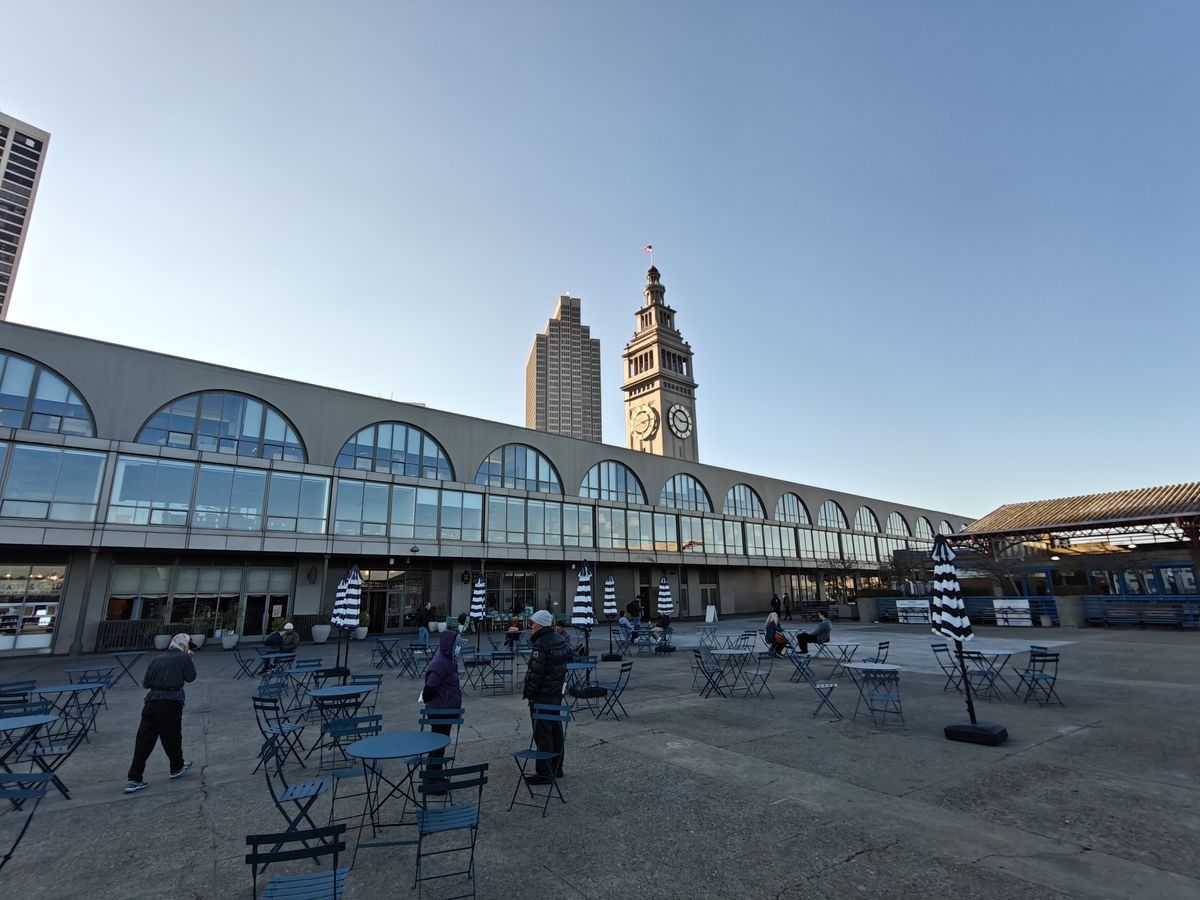 Ferry Building ultrawide shot by OnePlus 13R