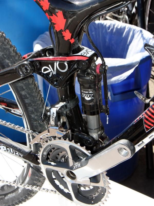 As before, the rear shock uses dynamic mounts at either end that allow for finer control of the spring rate throughout the stroke.