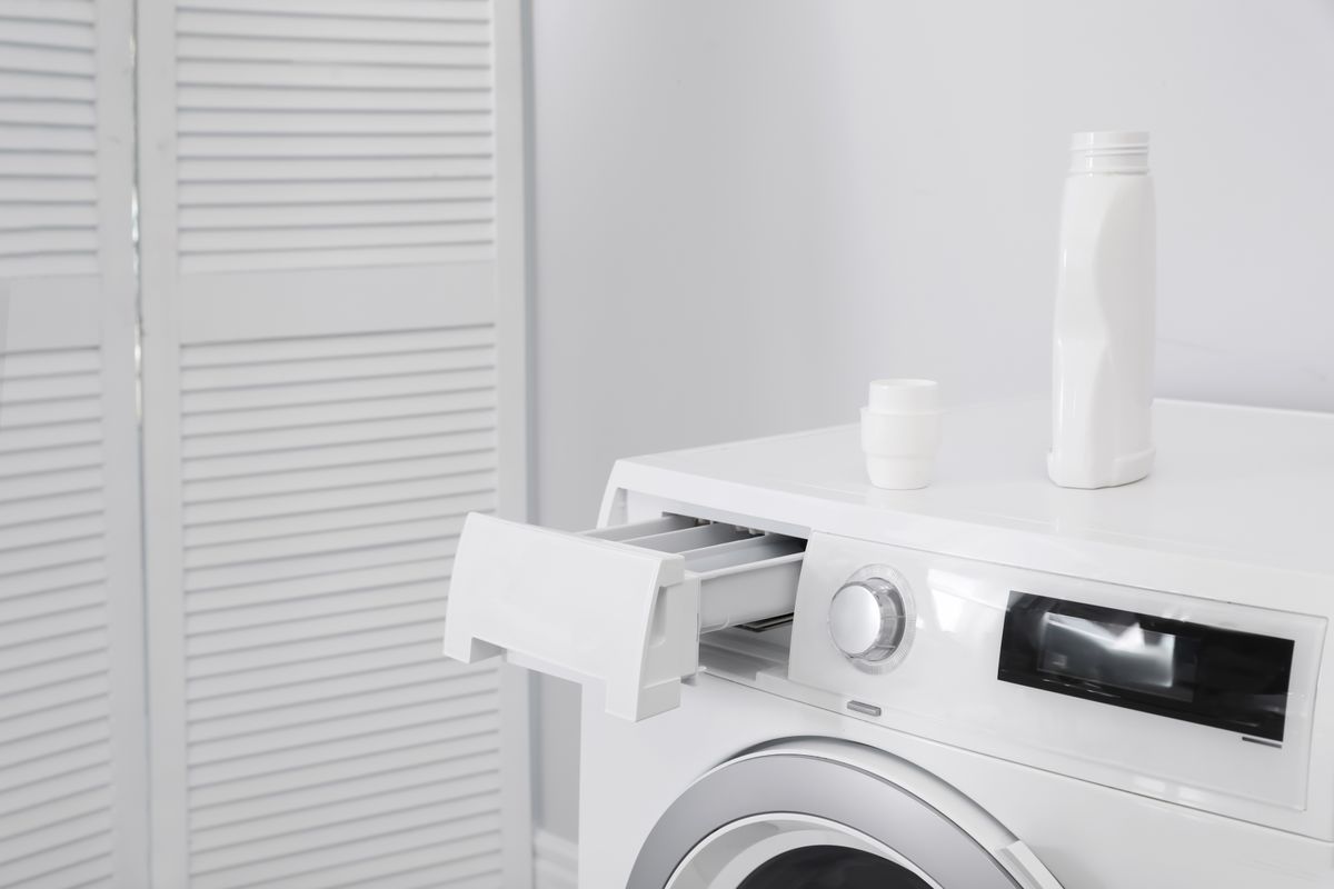 Here's how to disconnect a washing machine whether it's leaking or