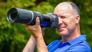 PhotoPlus Editor Peter Travers using the Canon RF 800mm f/11 IS STM