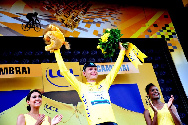 A maiden yellow jersey for Tony Martin (Etixx-Quick Step)