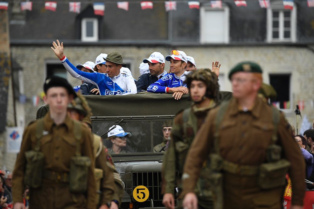 FDJ get an escort to the team presentation stage