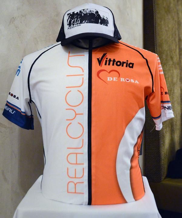 The Realcyclist.com team jersey.
