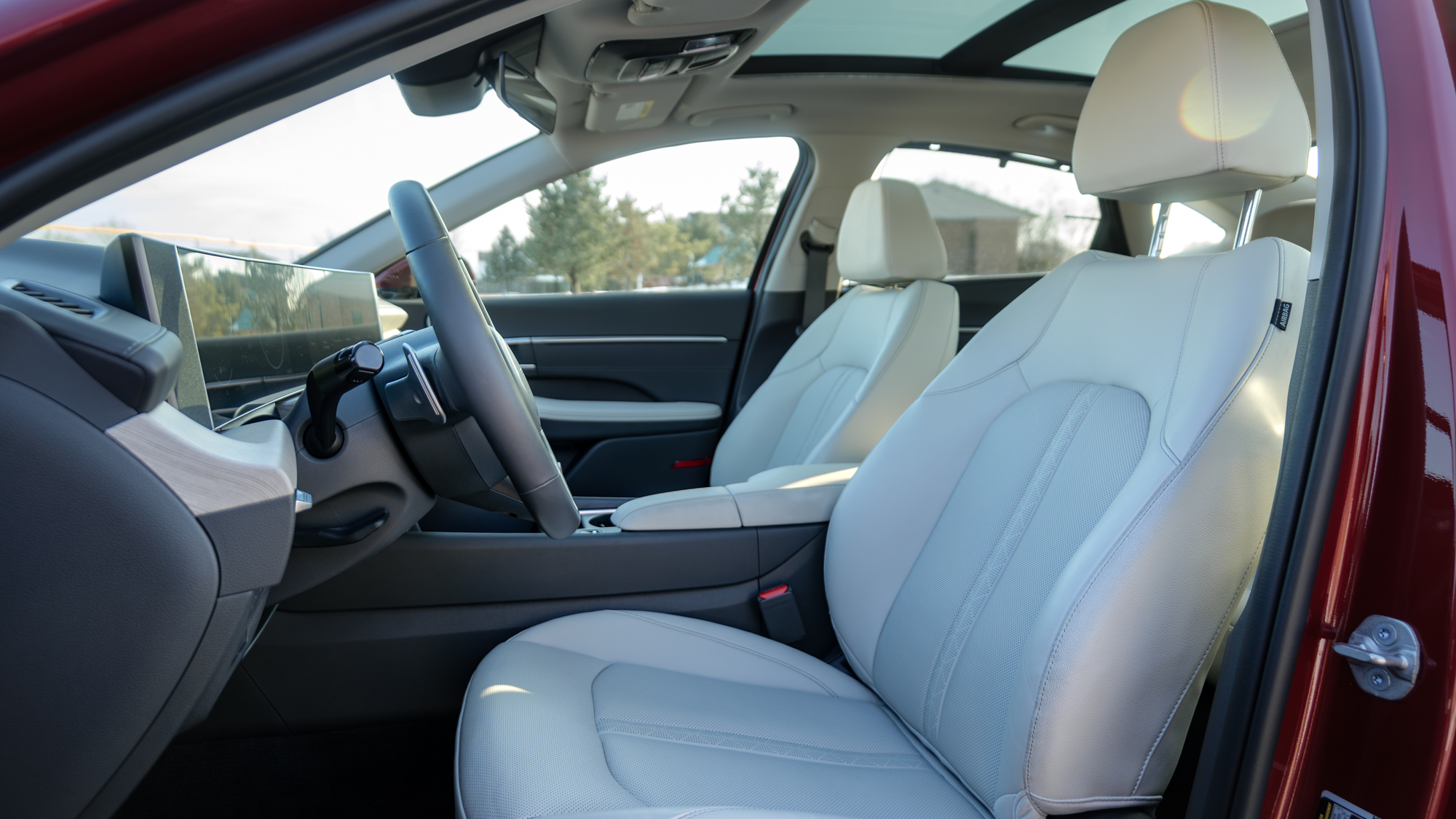 2026 Hyundai Sonata Hybrid review.