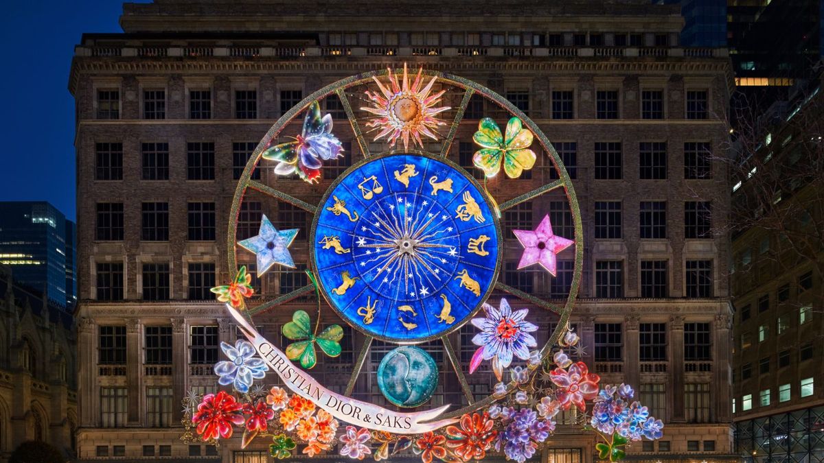 Looking for luxury Christmas decorations? Head to Saks | Homes and