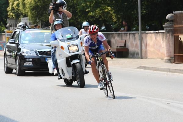 With 12 kilometres to go, Greta Triere (S.C. Michela Fanini Record Rox) had over a minute advantage