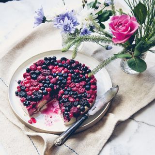 Deliciously Ella's Squashed Berry & White Chocolate Cheese Cake