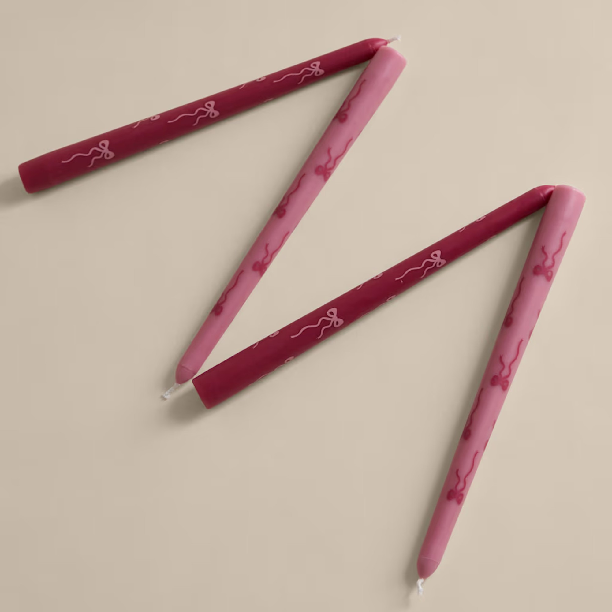 M&amp;amp;S Set of 4 Bow Dinner Candles