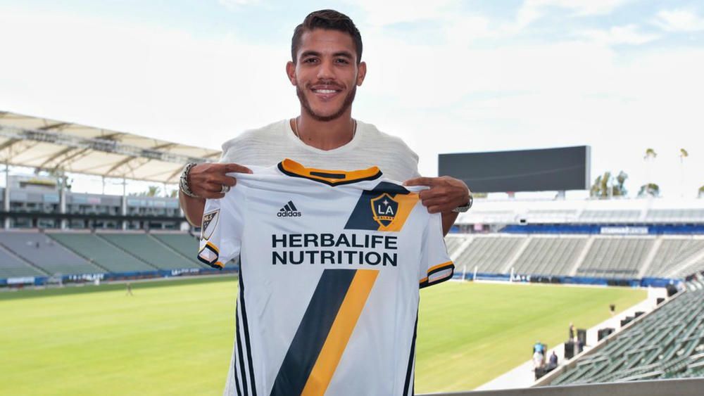 Jonathan dos Santos joins brother Giovani at LA Galaxy FourFourTwo