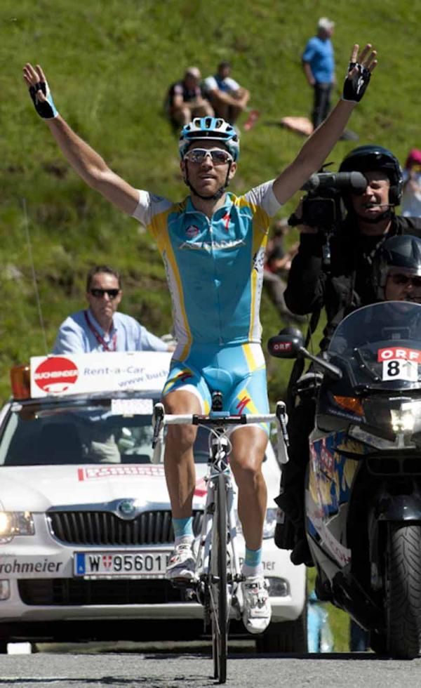 Fredrik Kessiakoff (Astana) celebrates his first pro win