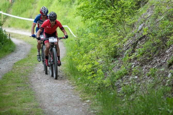 Howard Grotts leads Stephen Ettinger