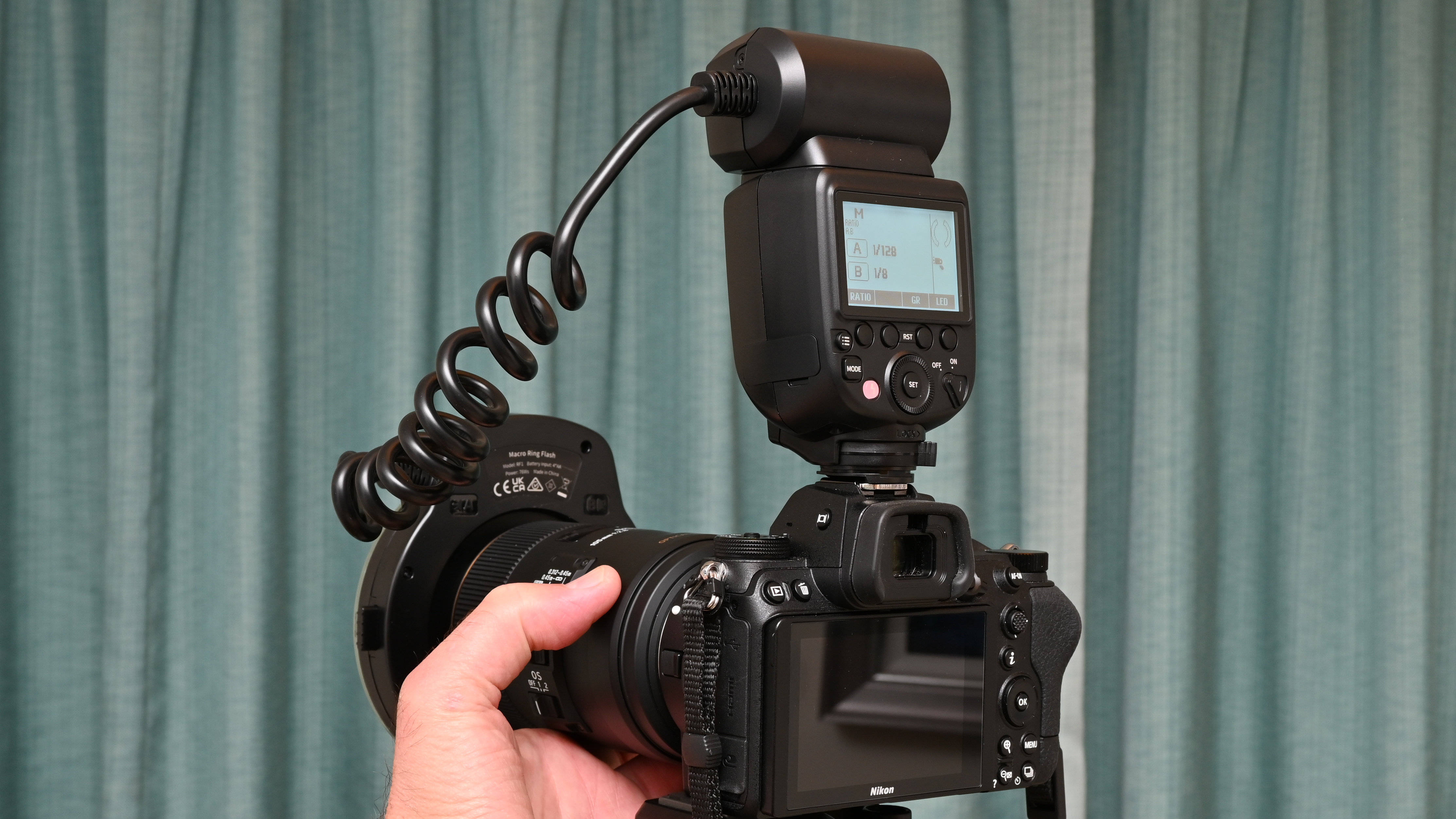 Neewer RF1 Macro Ring Flash product shot