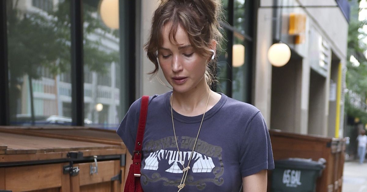 J.Law and Meghan Markle Wear Toe-Loop Sandals Over Flip-Flops