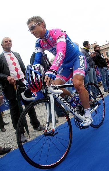 The calm before the storm for eventual winner Damiano Cunego