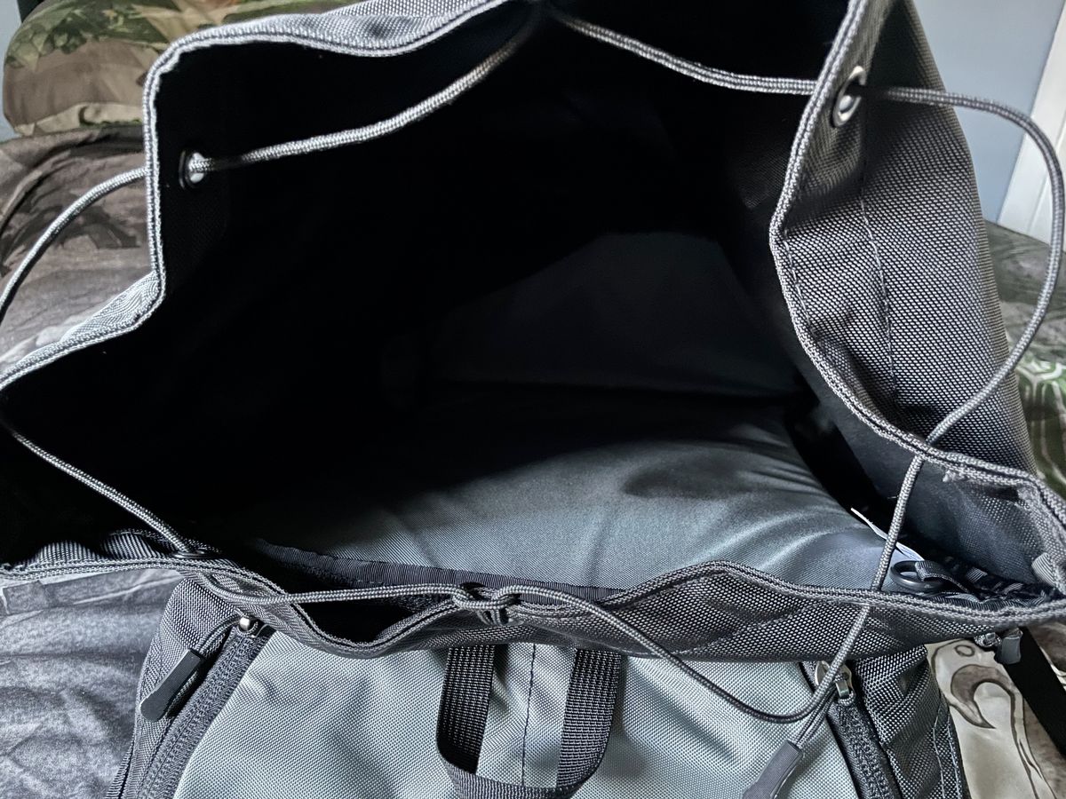 Tom Bihn Shadow Guide V2 33 Inside Empty