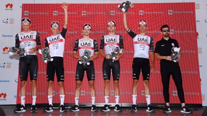 Tour Down Under 2024, who will reach the top step of the podium. 2023, Stage 6, UAE Emirates