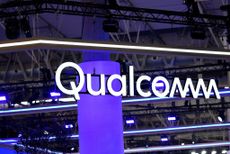 Qualcomm logo in white lights at Mobile World Congress 2024