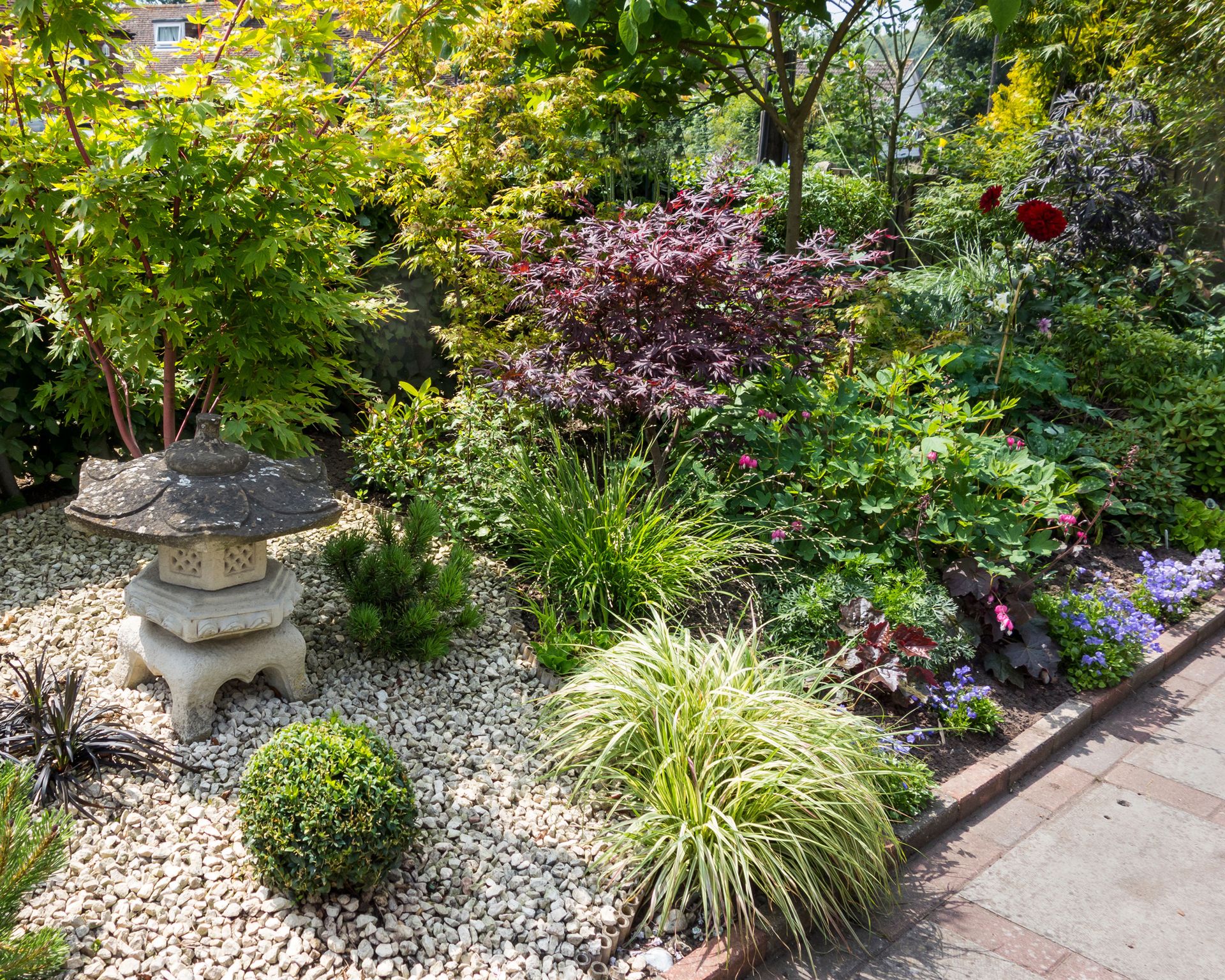 11 small front yard landscaping ideas that are low maintenance | Real Homes