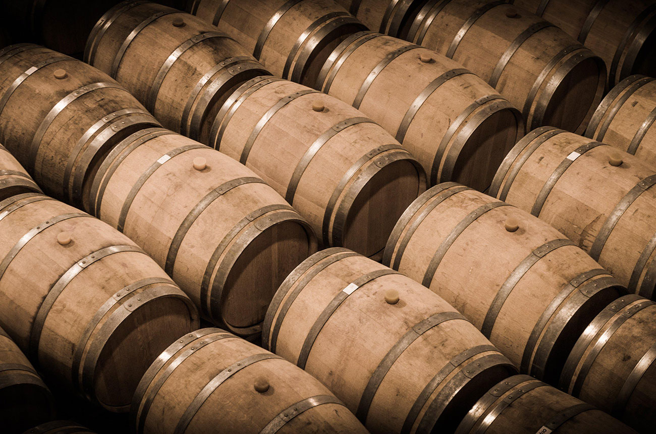 bordeaux wine barrels